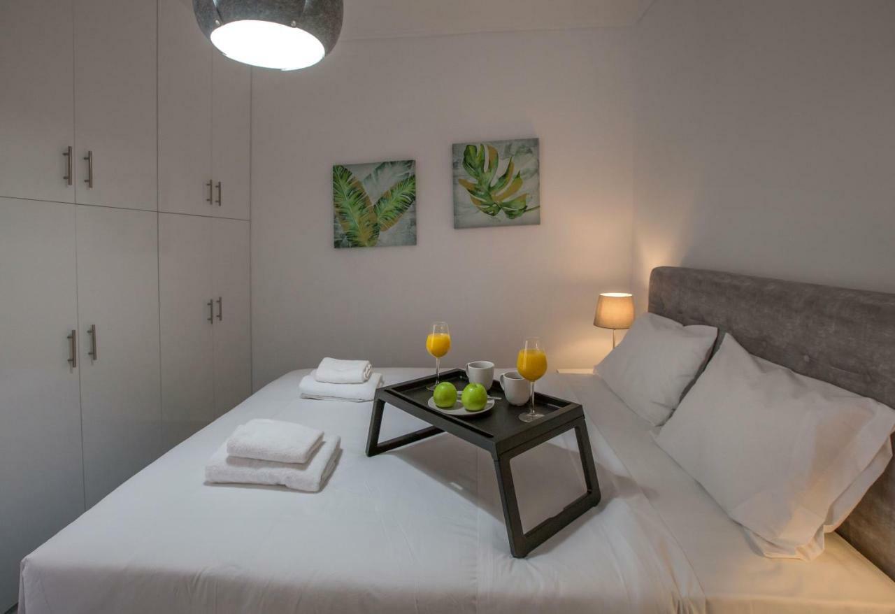 Roomy And Comfortable Apartment Near Acropolis By Ghh 雅典 外观 照片