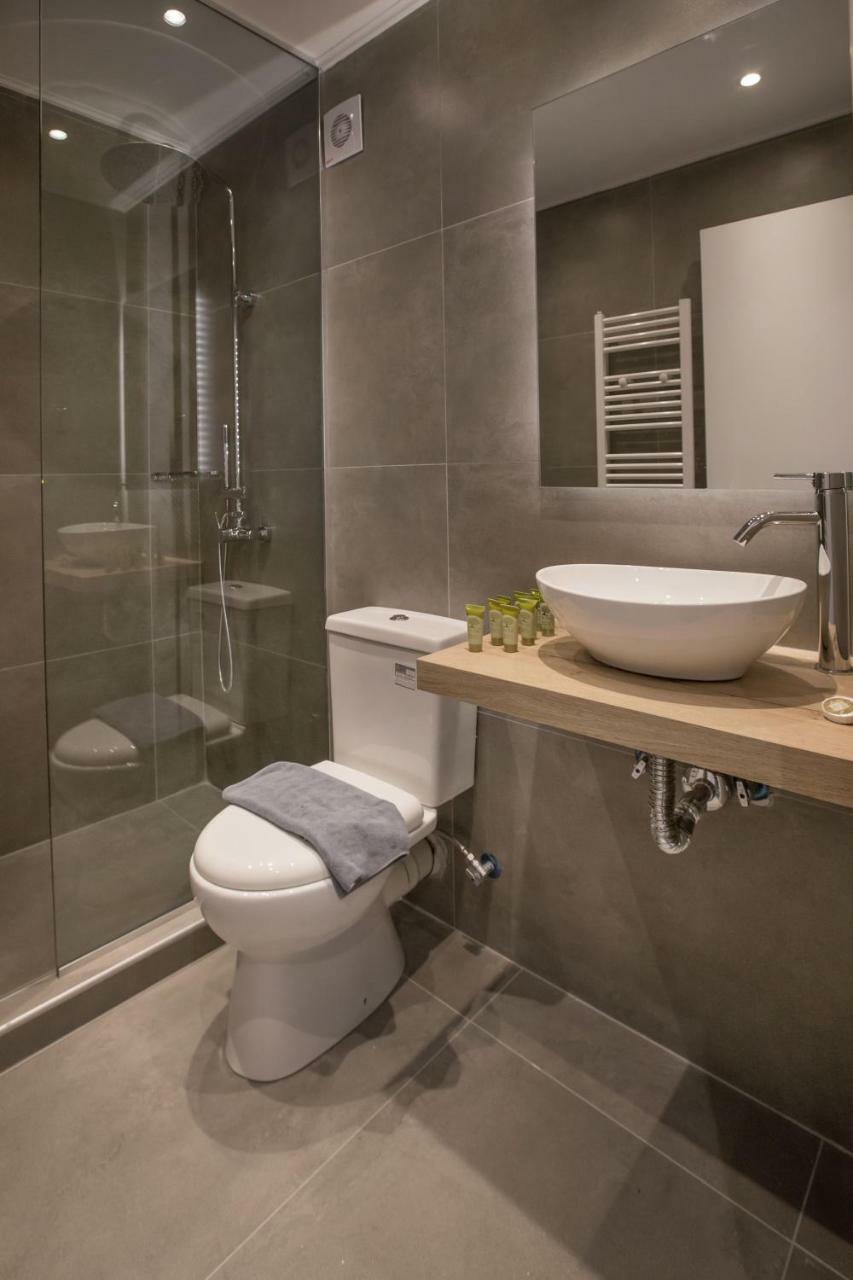 Roomy And Comfortable Apartment Near Acropolis By Ghh 雅典 外观 照片